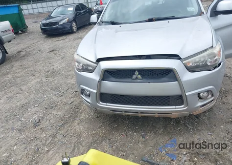 2011 Mitsubishi Outlander Sport Se z USA, uszkodzony, nr VIN JA4AP4AU9BZ017039
